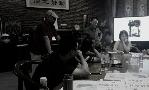 深圳標派視覺-位于設計之都深圳市寶安區福永,專業從事企業品牌形象設計與研究的深圳設計公司，我們為寶安、福永、西鄉、沙井、松崗、公明、石巖、南山、羅湖、觀瀾、龍華、光明、大浪、坂田等地區的客戶提供專業品牌VI策劃設計，餐飲VI設計，品牌商標設計注冊，寶安畫冊設計，寶安VI設計，福永VI設計，福永LOG